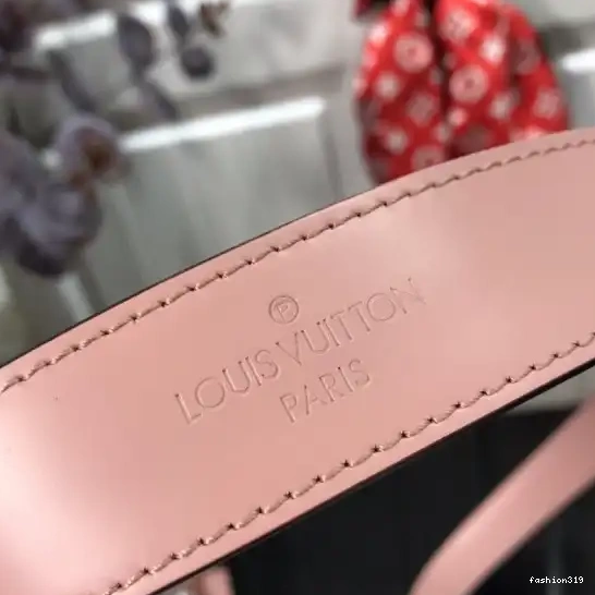 LOUIS PM GRENELLE VUITTON 0425